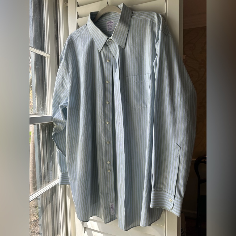 BROOKS BROTHERS Dress Shirt Button Down. Light Green / Blue stripe size 18 - 35